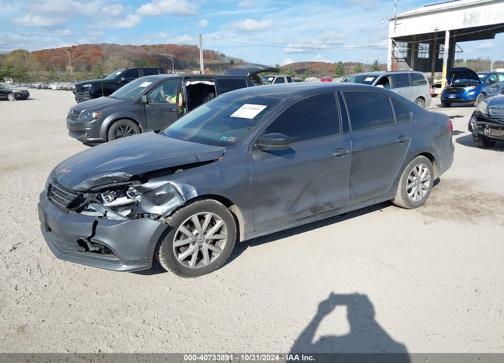 2015 VOLKSWAGEN JETTA 1.8T SE VIN: 3VWD17AJ7FM249476