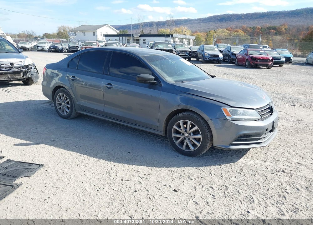 2015 VOLKSWAGEN JETTA 1.8T SE VIN: 3VWD17AJ7FM249476