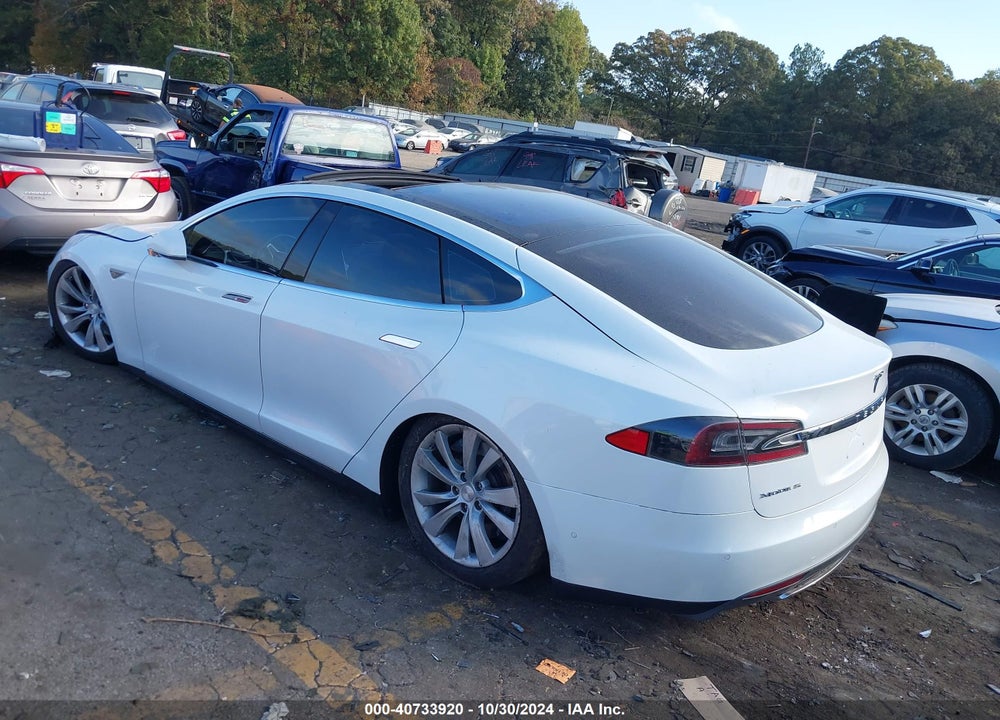 2016 TESLA MODEL S VIN: 5YJSA1E21GF128460