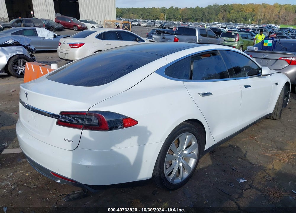2016 TESLA MODEL S VIN: 5YJSA1E21GF128460