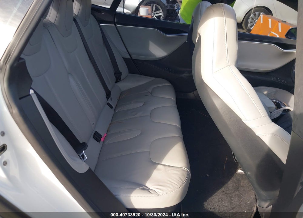 2016 TESLA MODEL S VIN: 5YJSA1E21GF128460