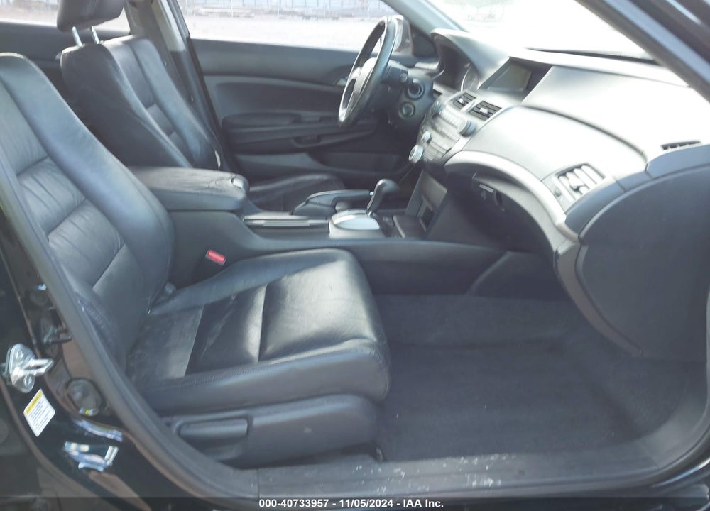 2011 HONDA ACCORD 2.4 SE VIN: 1HGCP2F61BA061761