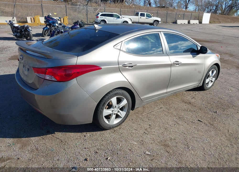2013 HYUNDAI ELANTRA VIN: 5NPDH4AE5DH287761
