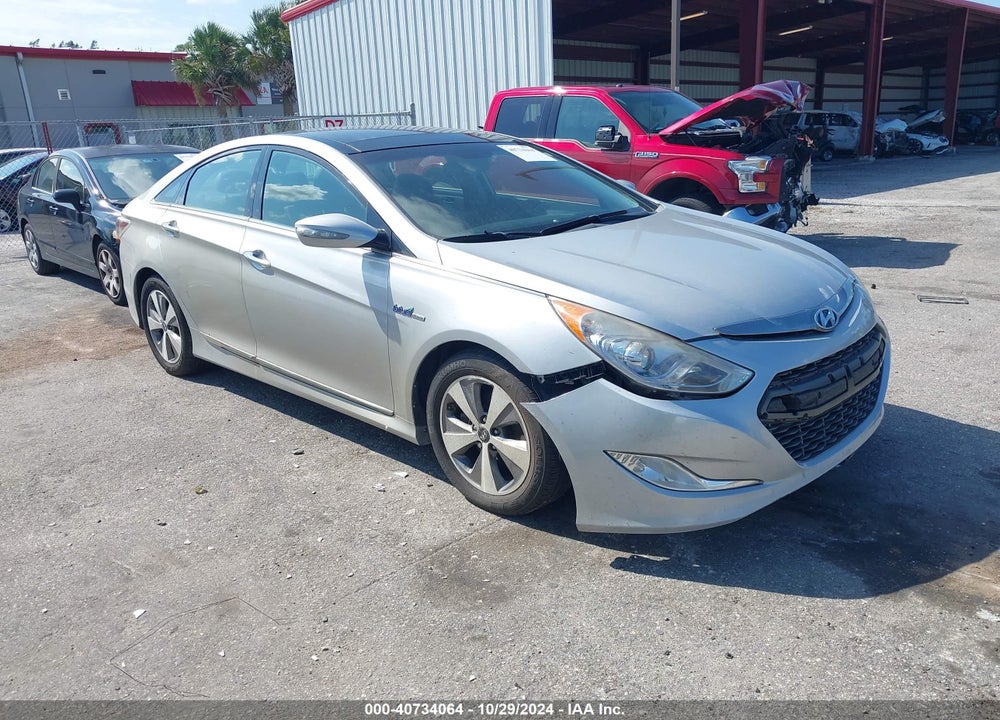 2011 HYUNDAI SONATA HYBRID VIN: KMHEC4A41BA008039