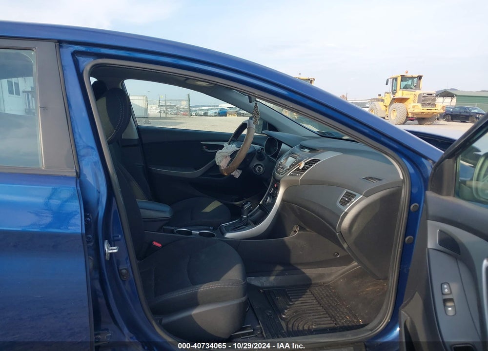 2015 HYUNDAI ELANTRA SE VIN: 5NPDH4AE6FH558796