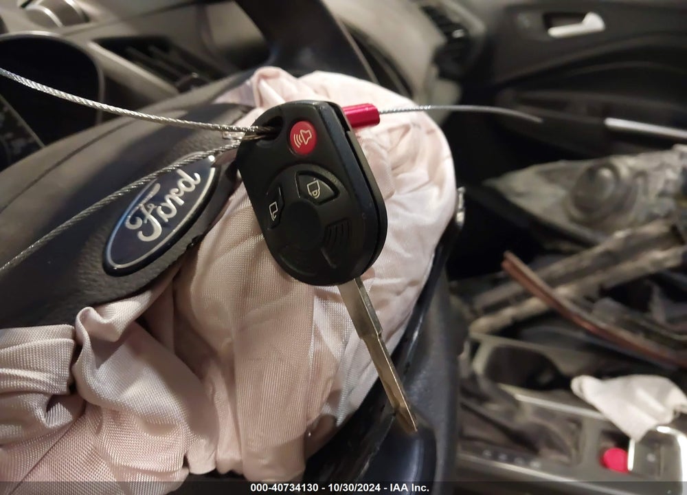 2017 FORD ESCAPE SE VIN: 1FMCU0GD8HUC12171