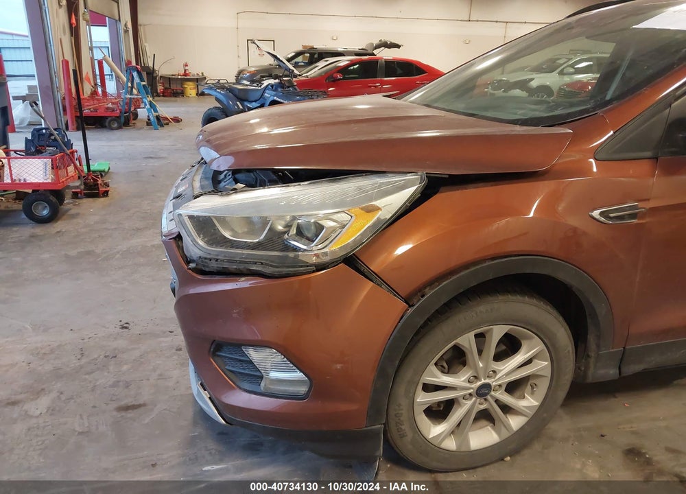 2017 FORD ESCAPE SE VIN: 1FMCU0GD8HUC12171