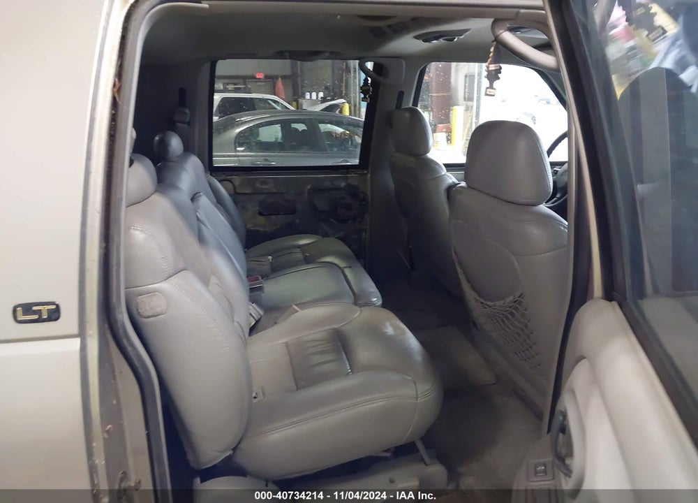 1999 CHEVROLET SUBURBAN 1500 LT VIN: 3GNFK16R2XG116779