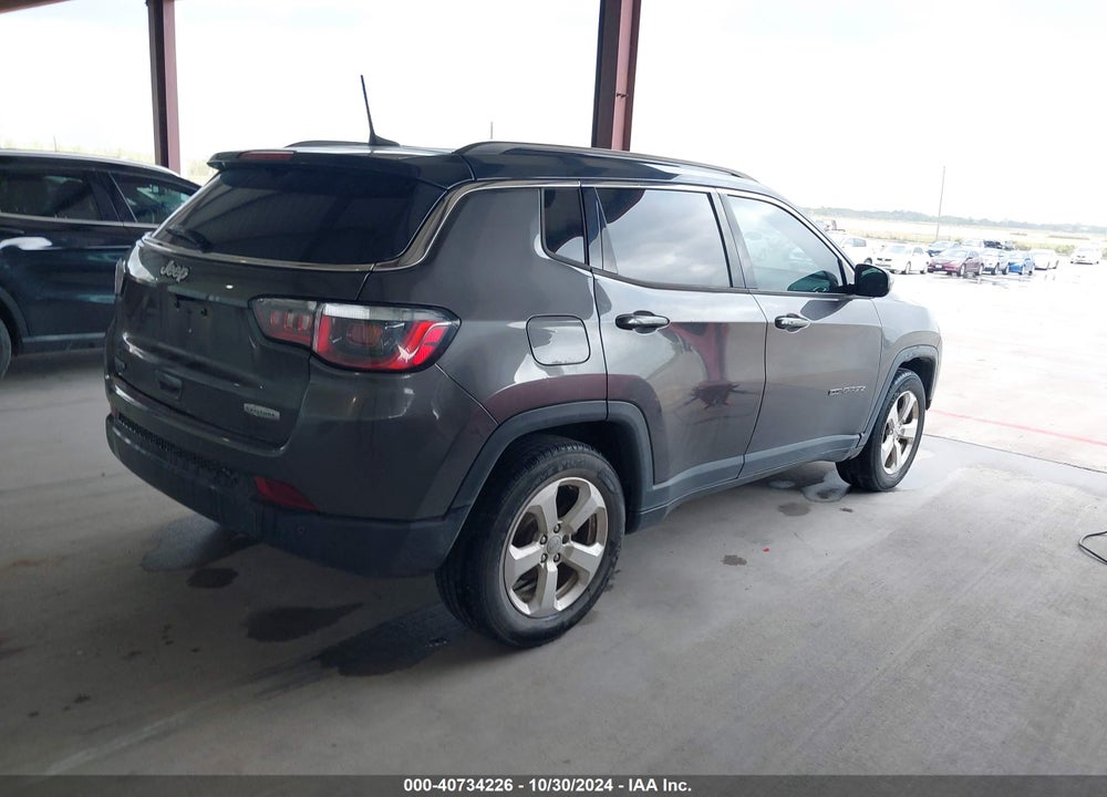 2018 JEEP COMPASS LATITUDE FWD VIN: 3C4NJCBB2JT268149
