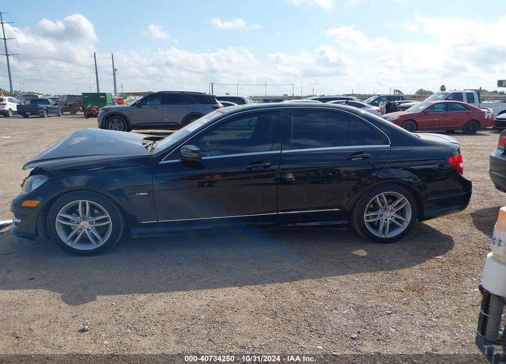 2012 MERCEDES-BENZ C 250 LUXURY/SPORT VIN: WDDGF4HB7CR237763