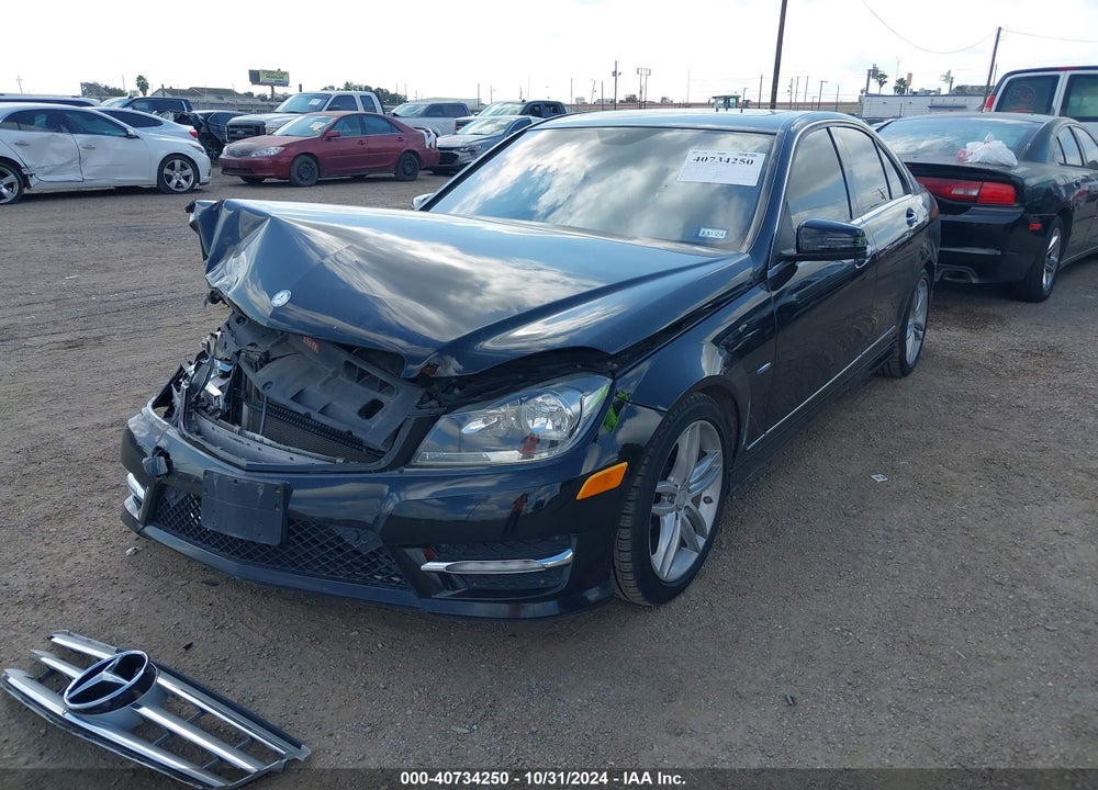 2012 MERCEDES-BENZ C 250 LUXURY/SPORT VIN: WDDGF4HB7CR237763