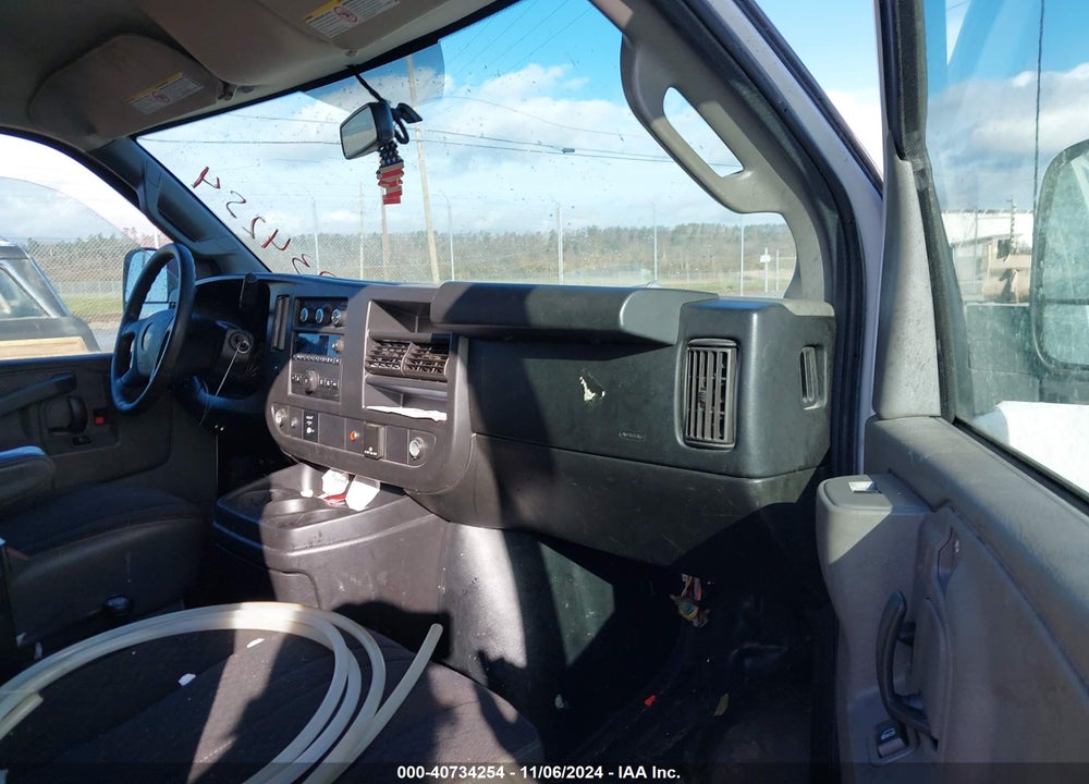 2018 CHEVROLET EXPRESS 2500 WORK VAN VIN: 1GCWGAFG5J1911310