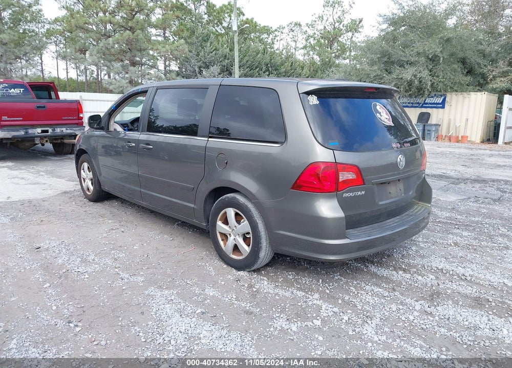 2010 VOLKSWAGEN ROUTAN SE VIN: 2V4RW3D1XAR272689
