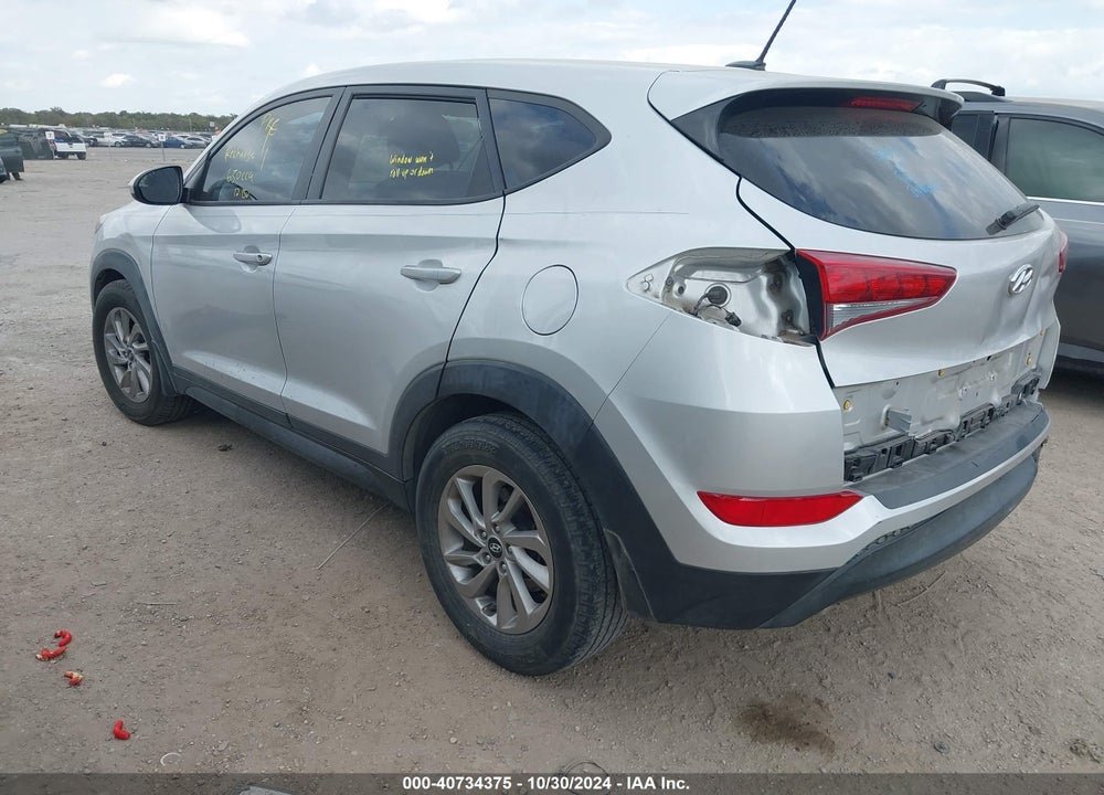 2016 HYUNDAI TUCSON SE VIN: KM8J23A46GU093056