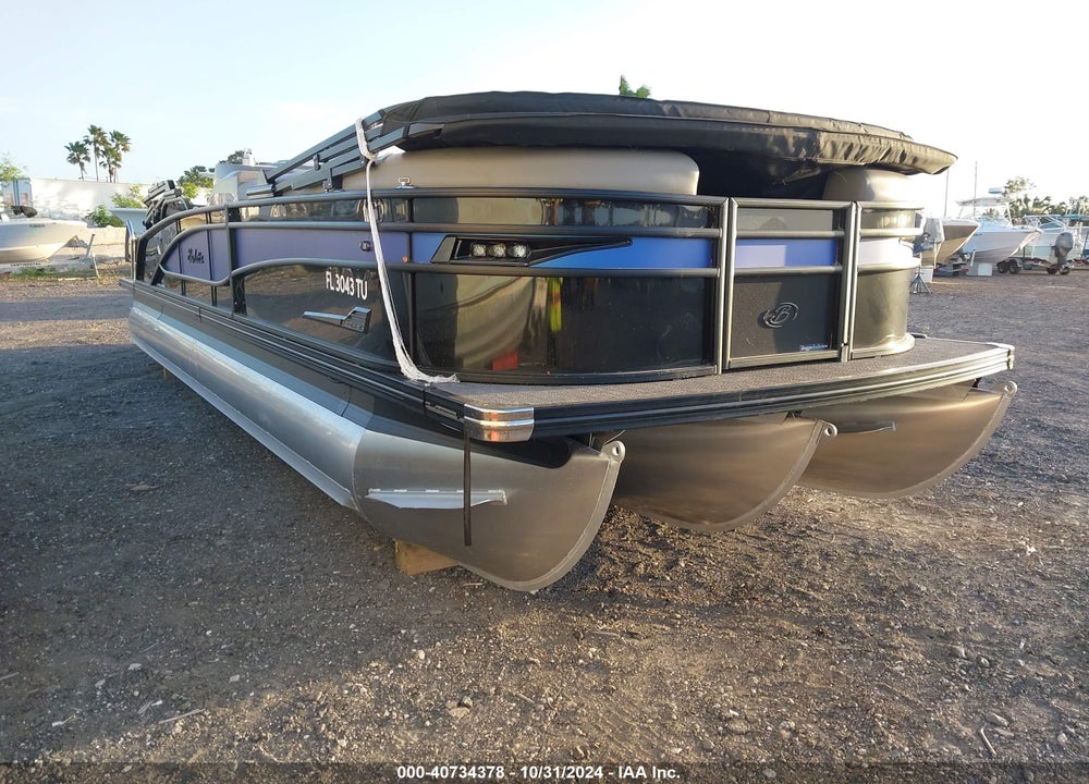 2023 BARLETTA PONTOON VIN: BDF16609C323