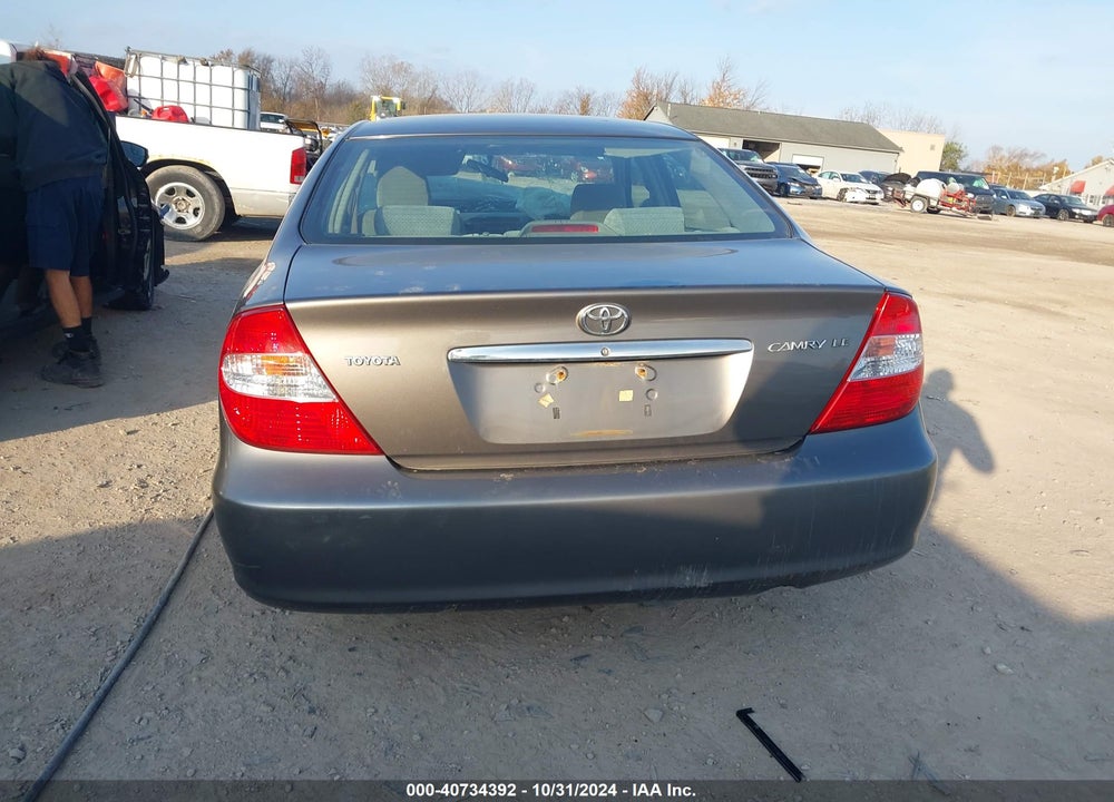 2002 TOYOTA CAMRY LE VIN: 4T1BE32K72U561541