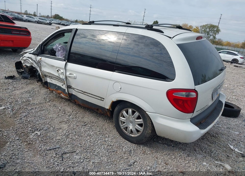 2007 CHRYSLER TOWN & COUNTRY VIN: 1A4GJ45R27B187812
