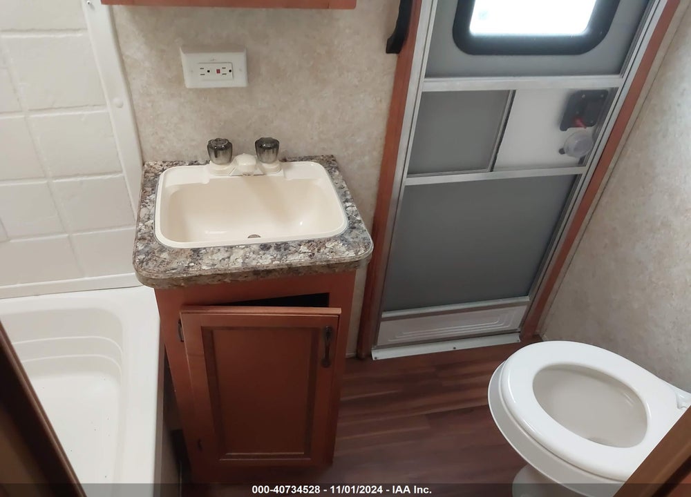 2014 GULFSTREAM TRAVEL TRAILER VIN: 1NL1GTR23E1113023
