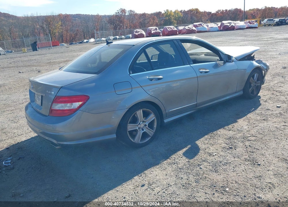 2011 MERCEDES-BENZ C 300 LUXURY 4MATIC/SPORT 4MATIC VIN: WDDGF8BB4BR182865