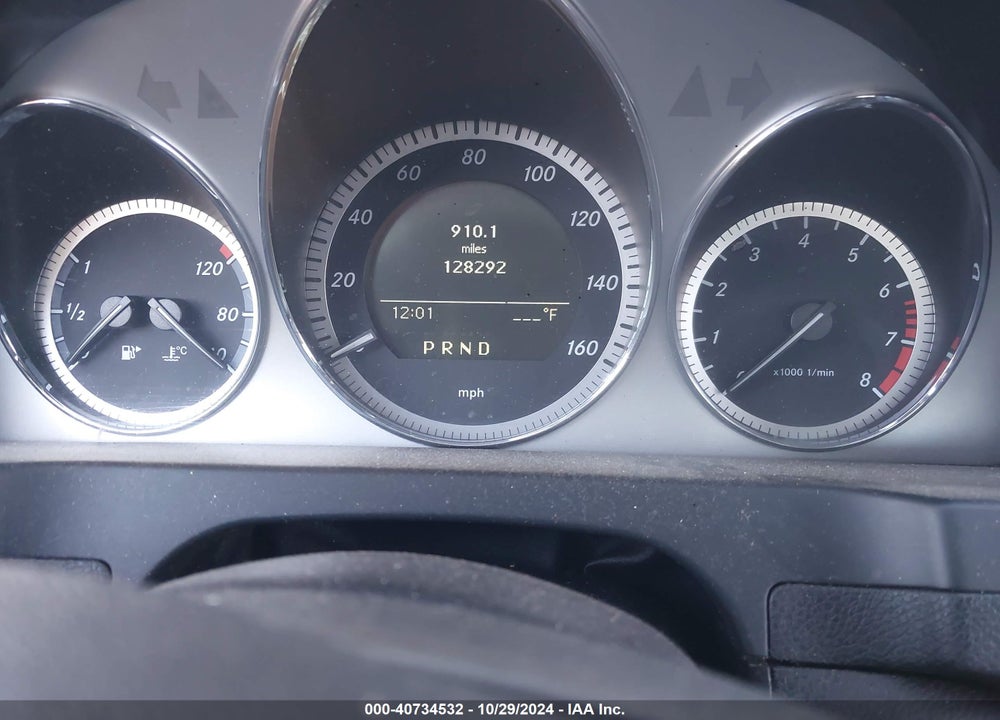 2011 MERCEDES-BENZ C 300 LUXURY 4MATIC/SPORT 4MATIC VIN: WDDGF8BB4BR182865
