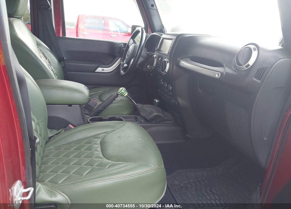 2013 JEEP WRANGLER UNLIMITED SAHARA VIN: 1C4HJWEG0DL505016