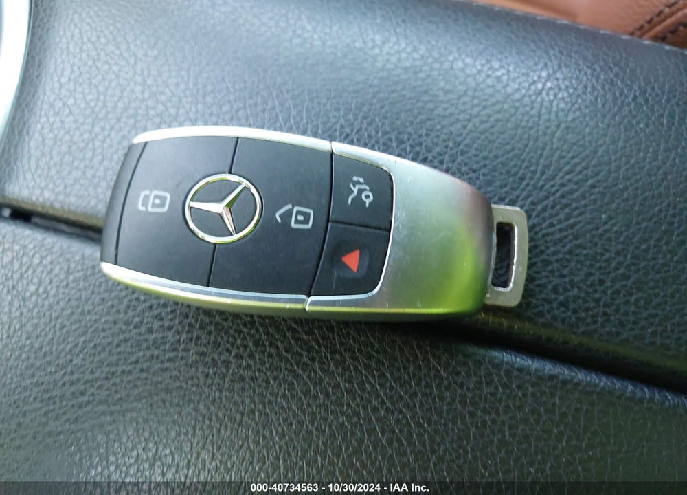 2019 MERCEDES-BENZ C 300 VIN: WDDWF8DB1KR481593