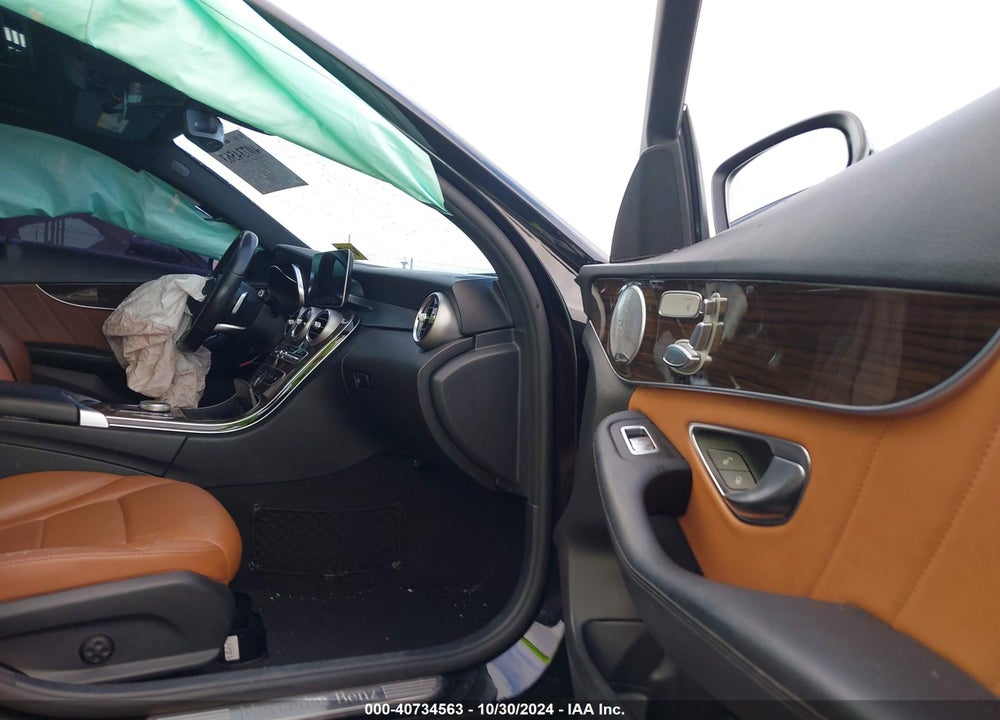 2019 MERCEDES-BENZ C 300 VIN: WDDWF8DB1KR481593