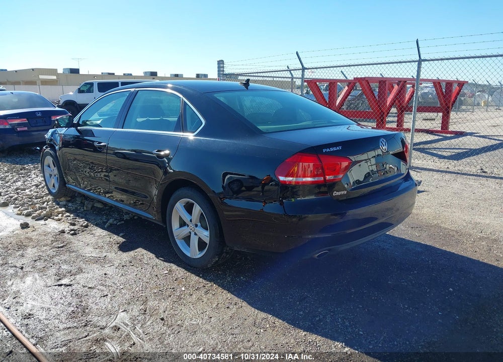 2013 VOLKSWAGEN PASSAT 2.0L TDI SE VIN: 1VWBN7A39DC070982