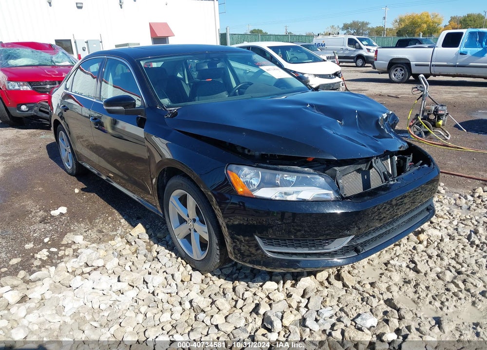 2013 VOLKSWAGEN PASSAT 2.0L TDI SE VIN: 1VWBN7A39DC070982