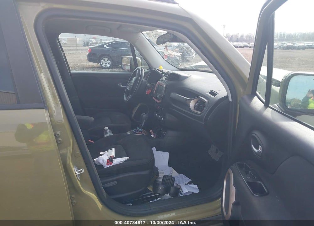 2015 JEEP RENEGADE LATITUDE VIN: ZACCJBBT0FPB66845