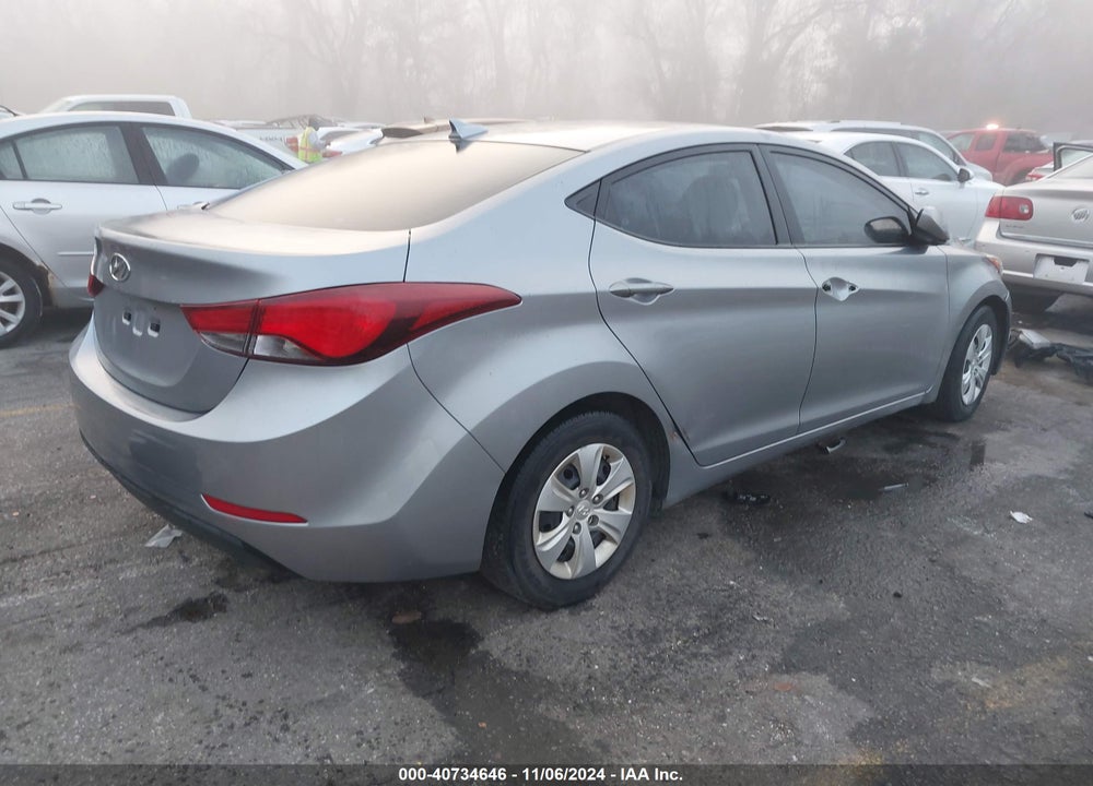 2016 HYUNDAI ELANTRA SE VIN: 5NPDH4AE9GH706554
