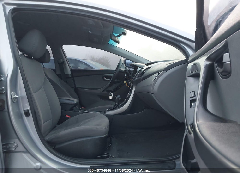 2016 HYUNDAI ELANTRA SE VIN: 5NPDH4AE9GH706554