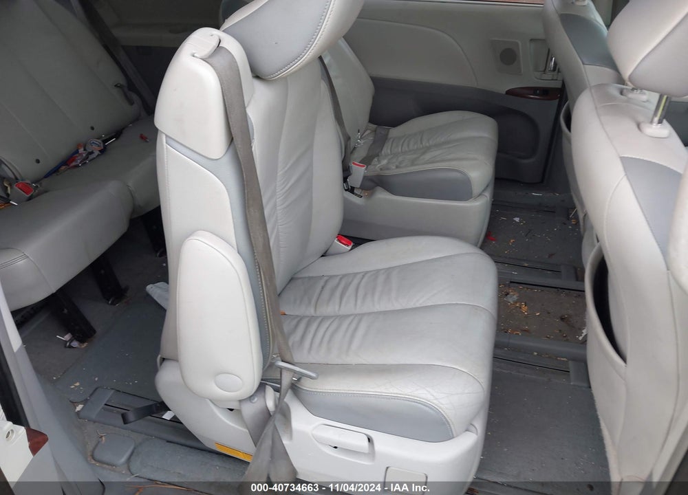 2011 TOYOTA SIENNA LIMITED VIN: 5TDDK3DC7BS002409