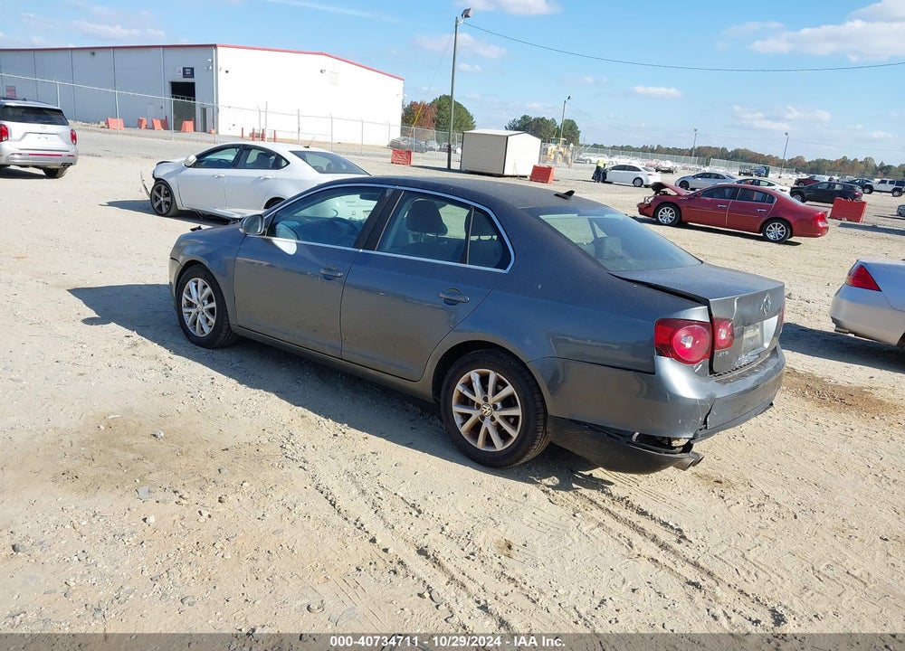 2010 VOLKSWAGEN JETTA SE VIN: 3VWRX7AJXAM039032