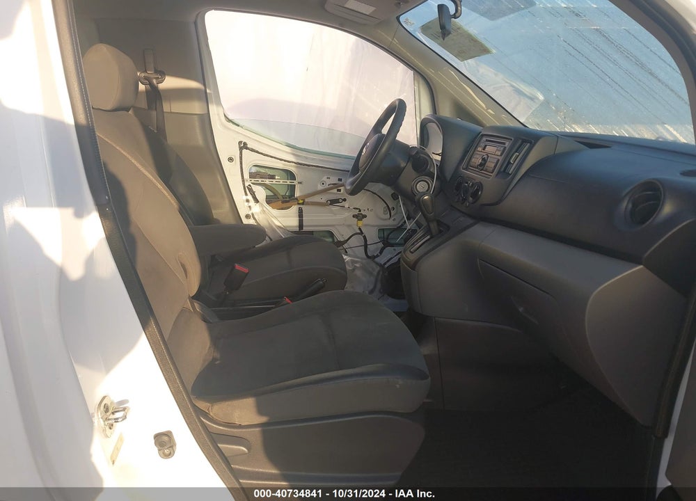 2015 NISSAN NV200 S VIN: 3N6CM0KN7FK725121