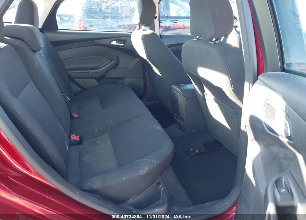 2015 FORD FOCUS SE VIN: 1FADP3F21FL287398