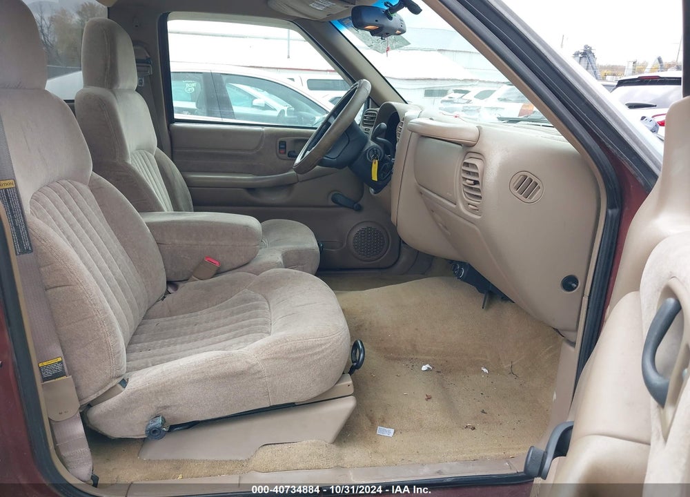 1998 CHEVROLET S-10 LS SPORTSIDE VIN: 1GCCS1441W8104890