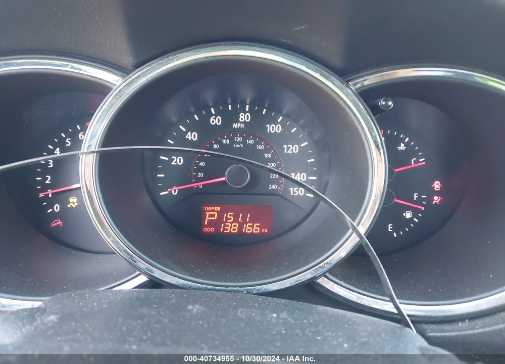 2013 KIA SORENTO LX VIN: 5XYKT3A68DG401901