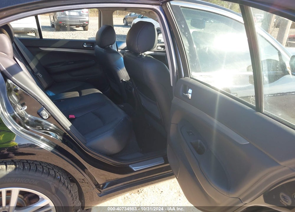 2013 INFINITI G37X VIN: JN1CV6AR8DM768132