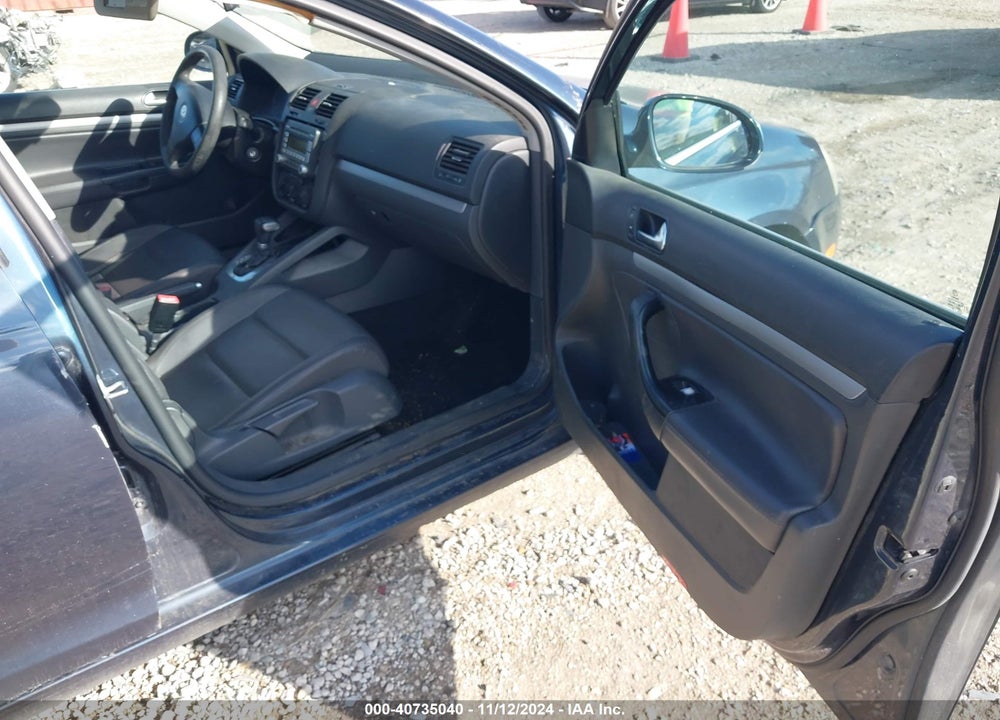 2007 VOLKSWAGEN JETTA 2.5 VIN: 3VWRF71K67M048539