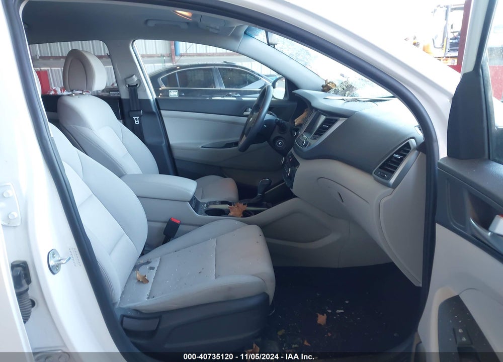 2018 HYUNDAI TUCSON SEL VIN: KM8J3CA47JU676661