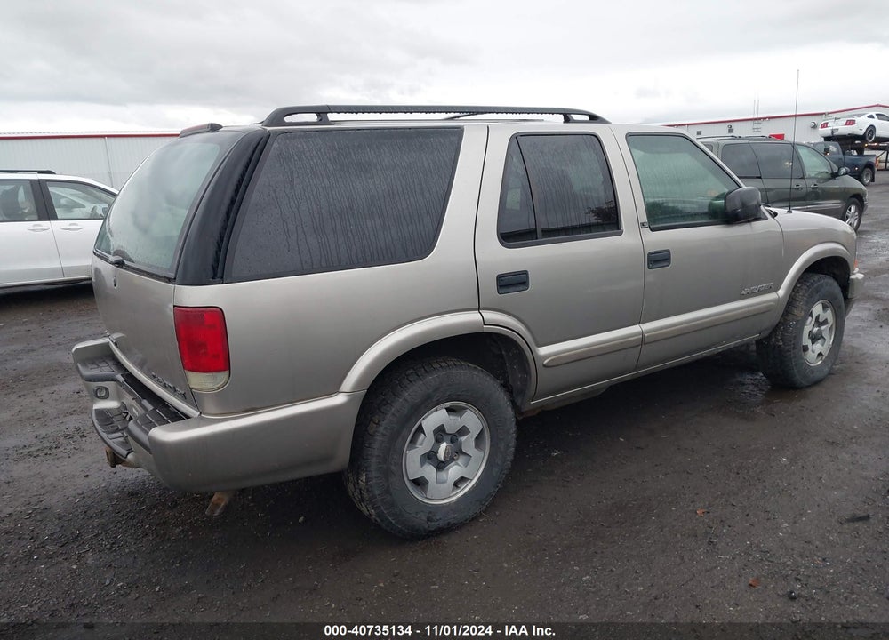 2002 CHEVROLET BLAZER LS VIN: 1GNDT13W32K148379