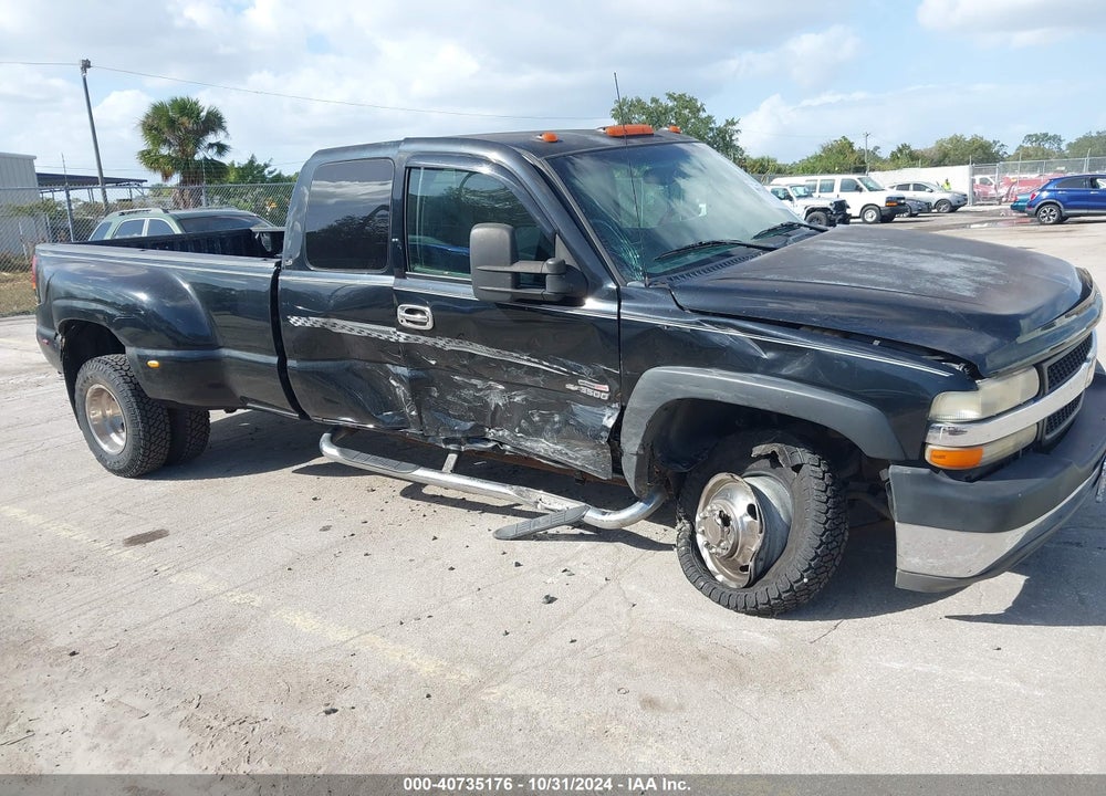2002 CHEVROLET SILVERADO 3500 LS VIN: 1GCJC39172E168720