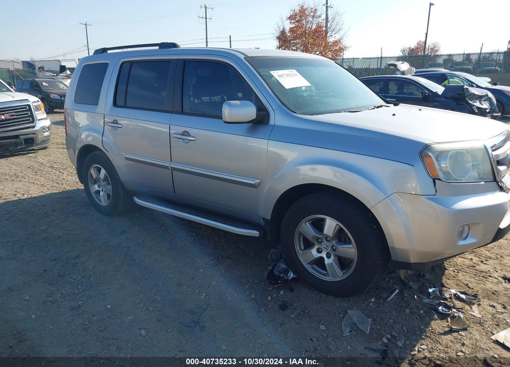2011 HONDA PILOT EX-L VIN: 5FNYF4H76BB101543