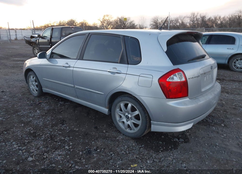 2005 KIA SPECTRA5 VIN: KNAFE161255110086