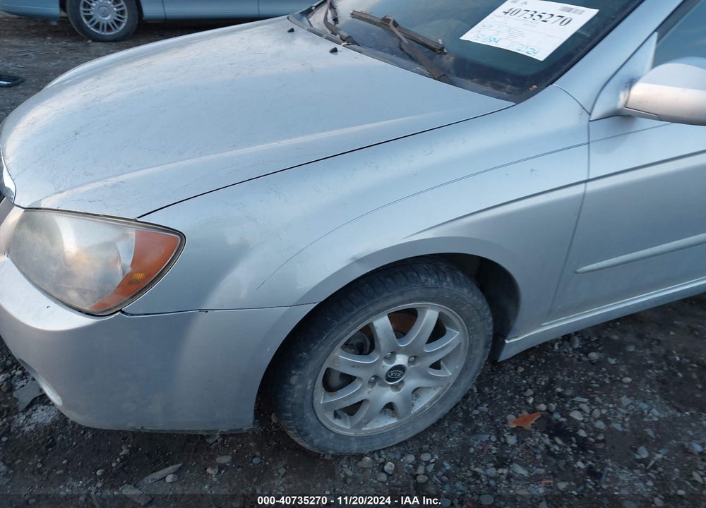 2005 KIA SPECTRA5 VIN: KNAFE161255110086