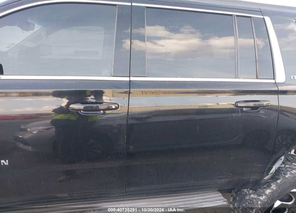 2015 CHEVROLET SUBURBAN 1500 LT VIN: 1GNSKJKC7FR600865