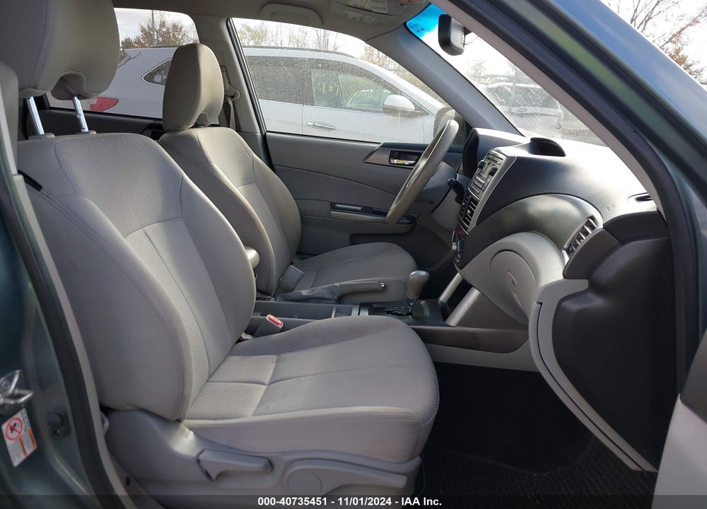 2013 SUBARU FORESTER 2.5X PREMIUM VIN: JF2SHADC4DH411308