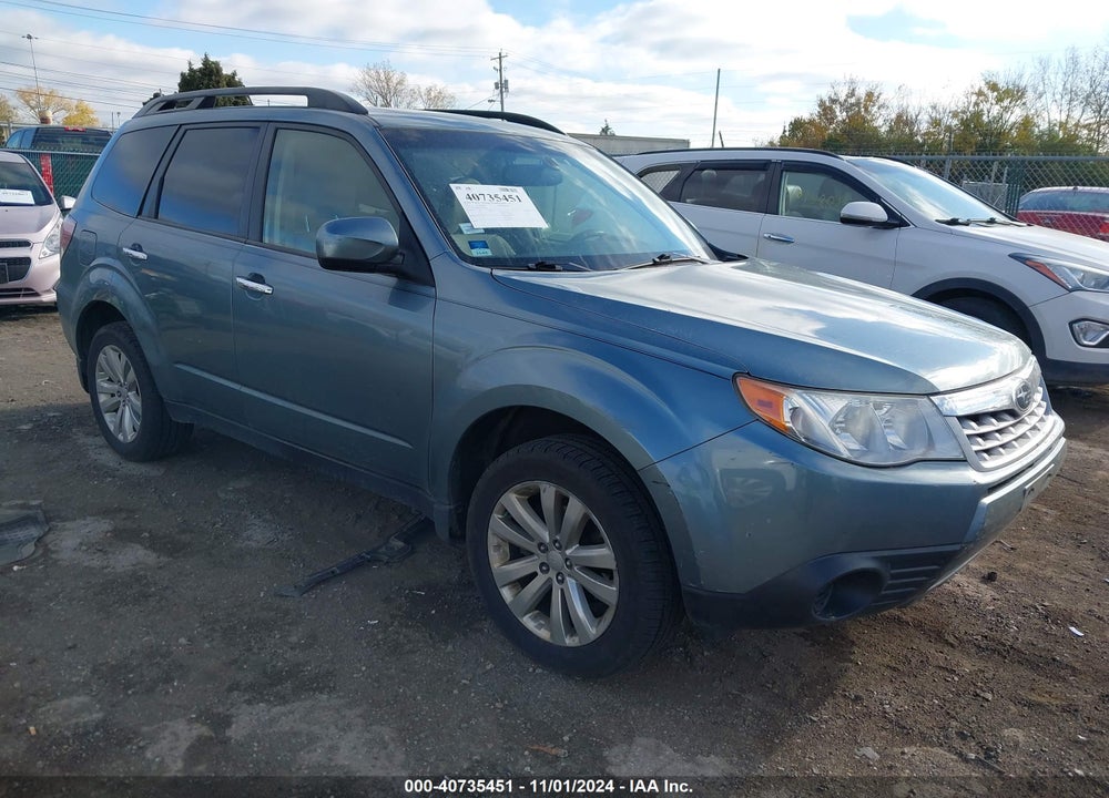 2013 SUBARU FORESTER 2.5X PREMIUM VIN: JF2SHADC4DH411308