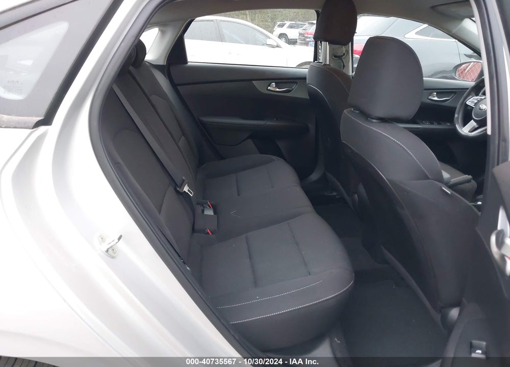 2021 KIA FORTE LXS VIN: 3KPF24AD2ME415640